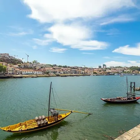 Bombarda Iv By Innkeeper Porto